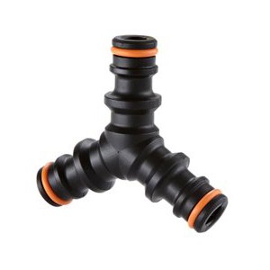 Conector triplu pentru furtun de gradina Fiskars